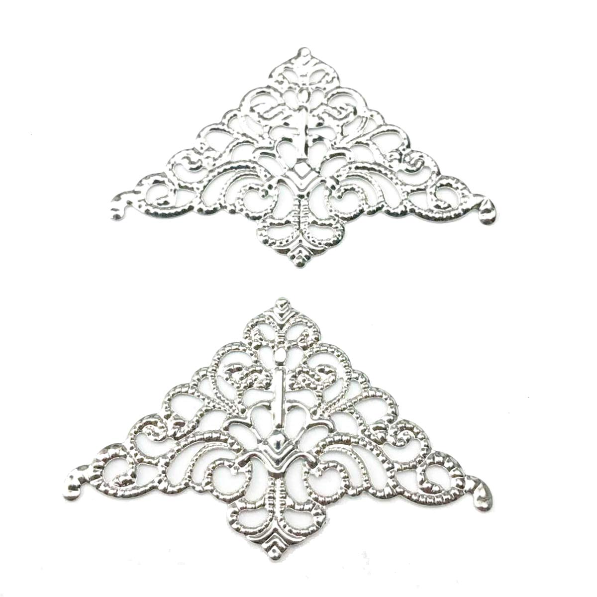 200個入り中空コネクター三角形フィリグリーラップ 32x5 - Craft Embellishments のレビューと価格